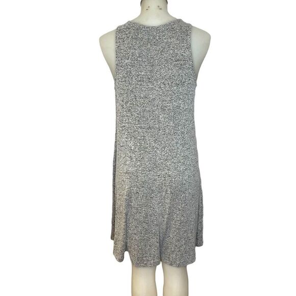 A Line Thin Sweater Dress 💚🌻 - Picture 2 of 7